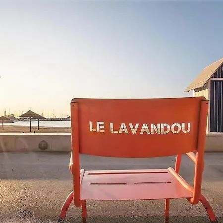 T2 Climatisé Avec Grande Terrasse, Piscine Et Parking Privatif, Proche Et Commerces. - Fr-1-251-441 Apartamento *